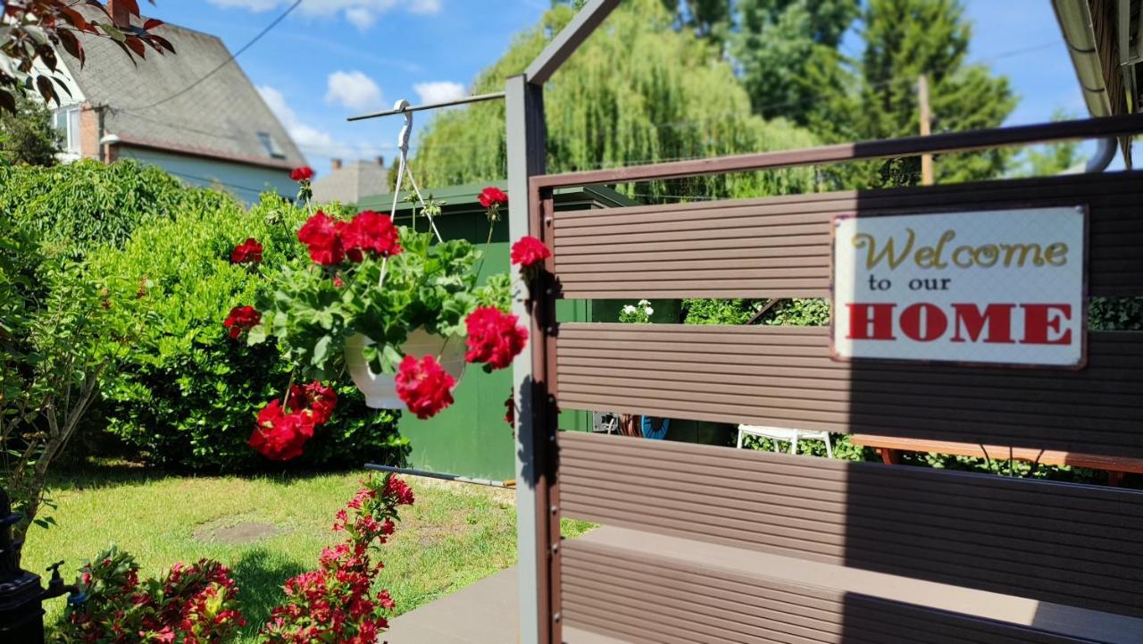 2+2Szemelyes Apartman Kerttel Apartment Szekesfehervar Luaran gambar